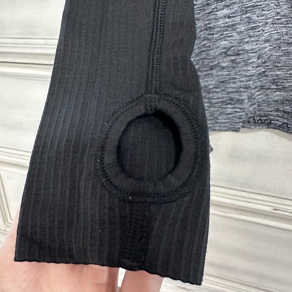 Lululemon Swiftly Tech Long Sleeve Crew
White / Black - Picture 8 of 11